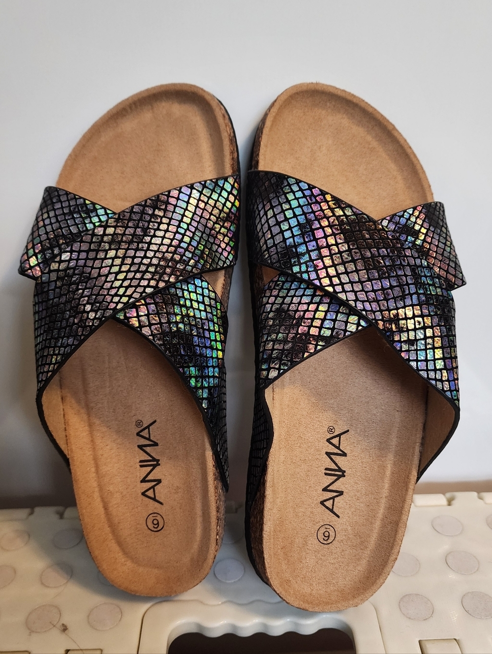 SZ 6 ANNA Holographic Black Crisscross Comfort Sandals - Women's